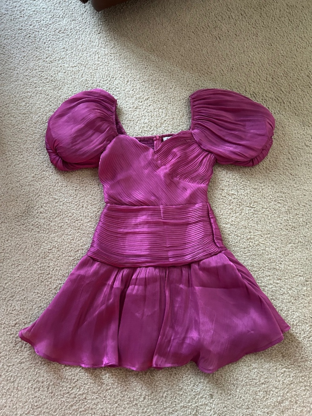 Fate Magenta Pleated Metallic Mini Dress with Puff Sleeves Sz Small